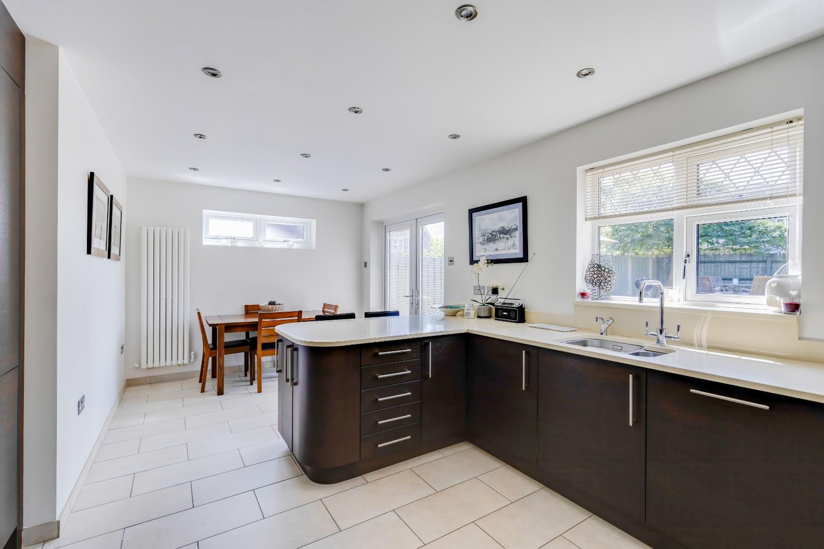 22 Heol Pentre'r Felin, Llantwit Major, Vale Of Glamorgan, CF61 2XS